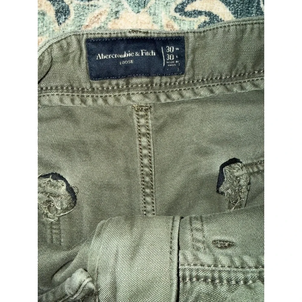 Abercrombie & Fitch Women's Pants Size 30 Olive Green Utility Paint Splatter 30L